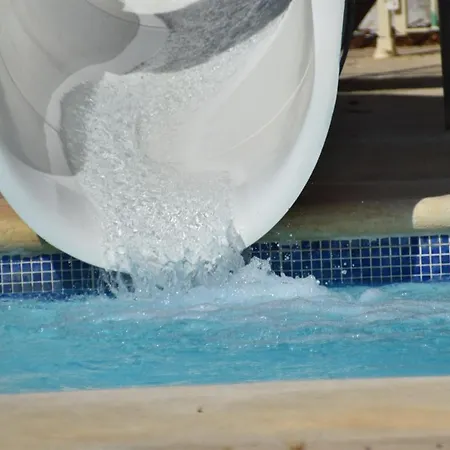 De Charme Climatisé Avec Piscine à La Pour 4 Personnes Appartamento La Londe-les-Maures
