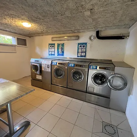 Appartamento De Charme Climatisé Avec Piscine à La Pour 4 Personnes *